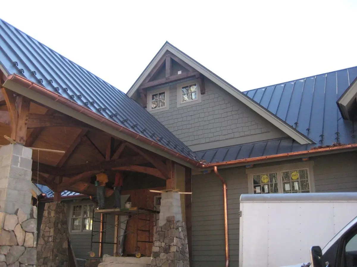 Craftsman Roofing team delivering quality roofing work in Centreville